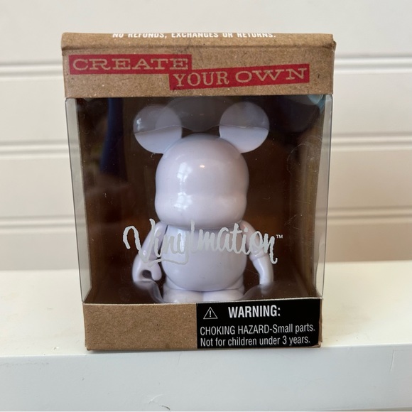 New in Box Vinylmation 3” Mickey Mouse Disney Parks Create your Own Own - Picture 1 of 7